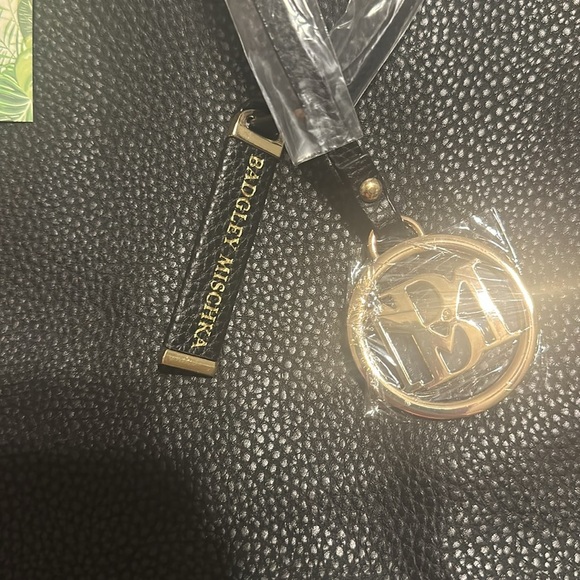 Badgley Mischka Black Decorative Chain Large Tote black gold tone NWT - Picture 6 of 11